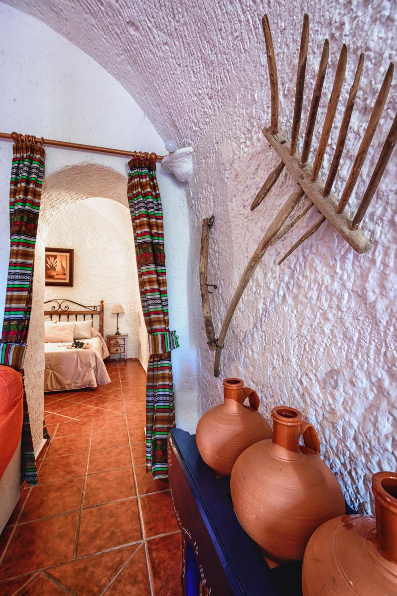 Apartmán Cuevas Pedro Antonio De Alarcon Guadix Exteriér fotografie
