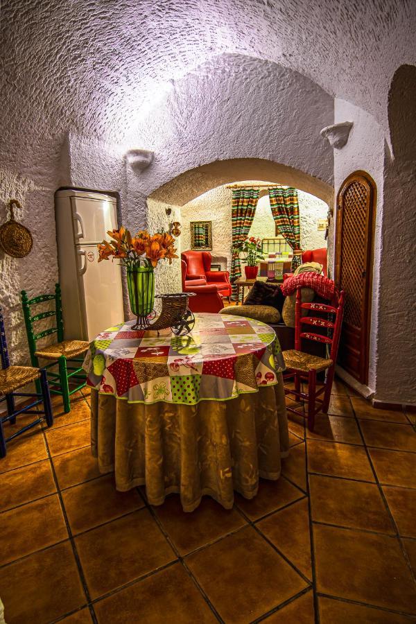 Apartmán Cuevas Pedro Antonio De Alarcon Guadix Exteriér fotografie